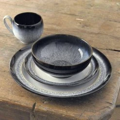 Halo Wide Rimmed Blue Dinner Plate by Denby -Dinnerware Shop blue denby dinner plates hlo 003w 31 1000