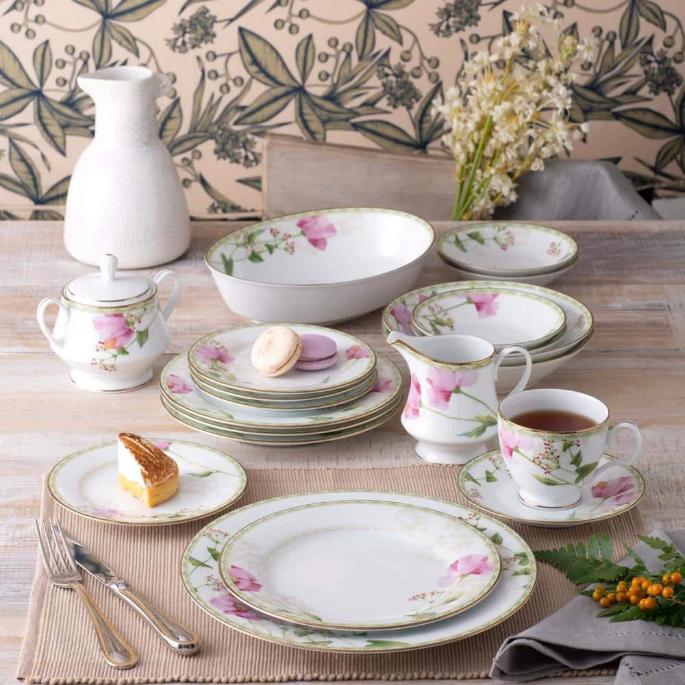 Poppy Place 10.5 in. White and Pink Porcelain Dinner Plates (Set of 4) by Noritake 7 Poppy Place 10.5 in. White and Pink Porcelain Dinner Plates (Set of 4) by Noritake - Image 5